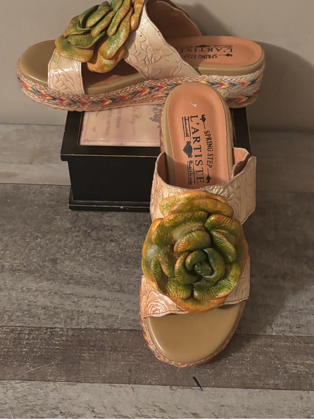 LARTISTE BY SPRING STEP BALHARBOR LEATHER SLIDE SANDAL SIZE 37